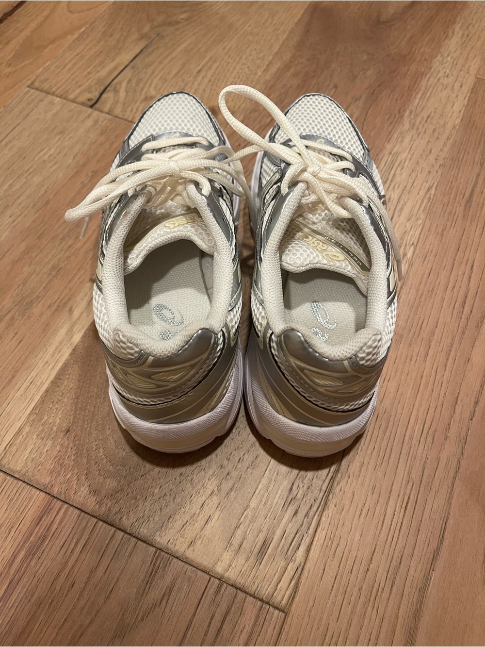 Asics Gel 1130 Silver & White Mesh Athletic Sneakers - Picture 3 of 5